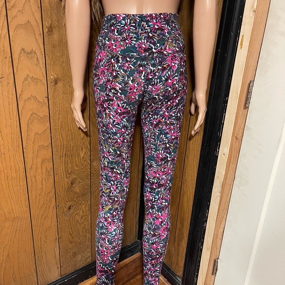 Lululemon" Swift Speed High Rise Tight 28" Floral Electric Multi - Picture 10 of 16